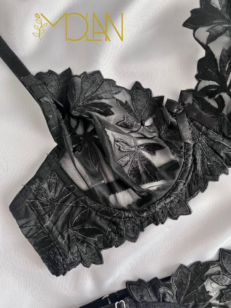 عکس محصول از طرح پارچه ست فانتزی گیپور فنردار مولان-کد0800